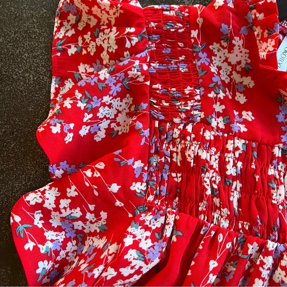 Floral Red Blouse with Ruffle Sleeves and Ruching - Size XL - Picture 5 of 9